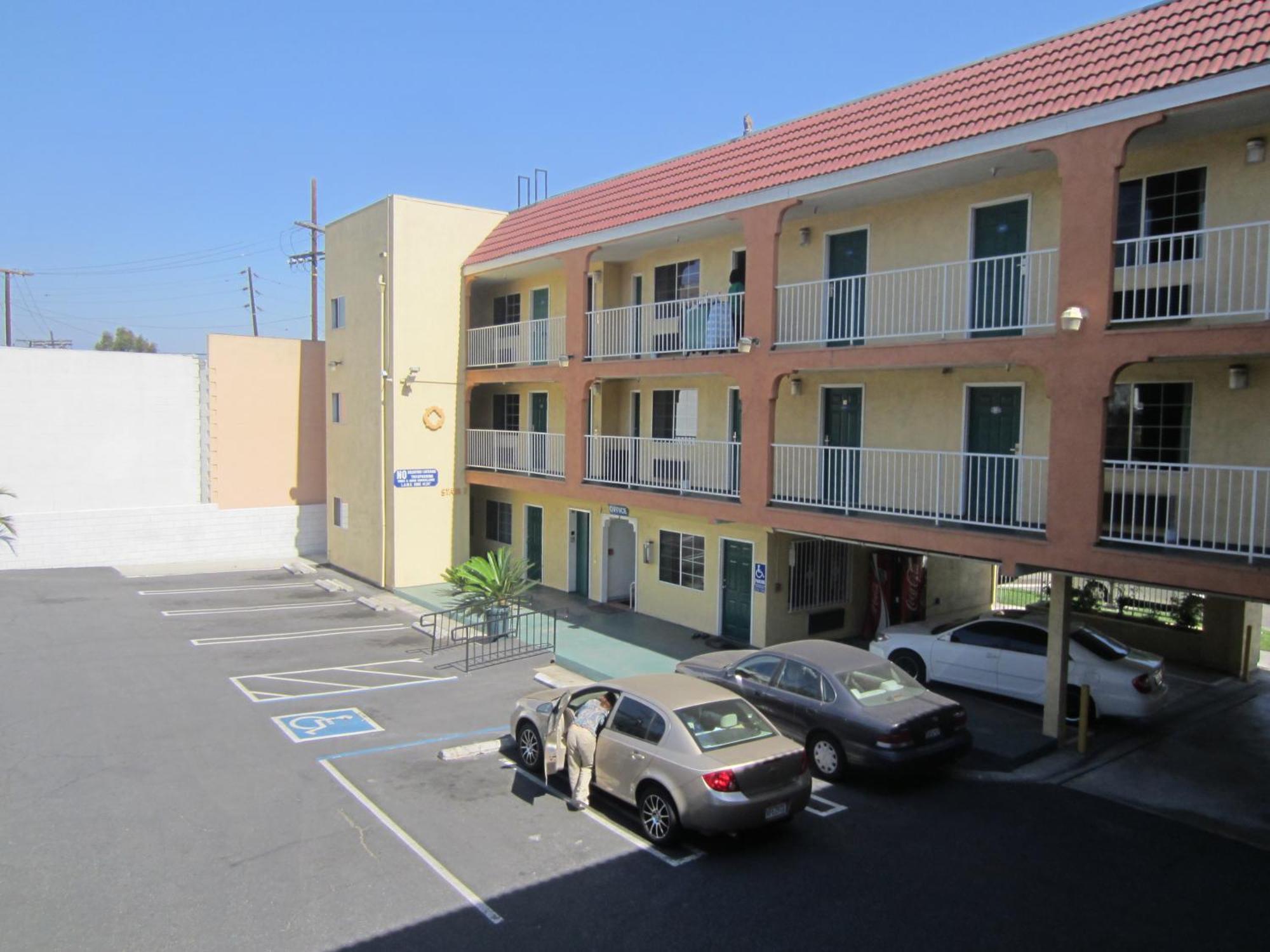 Motel Starlight Inn, Valley Blvd - Downtown La 2*