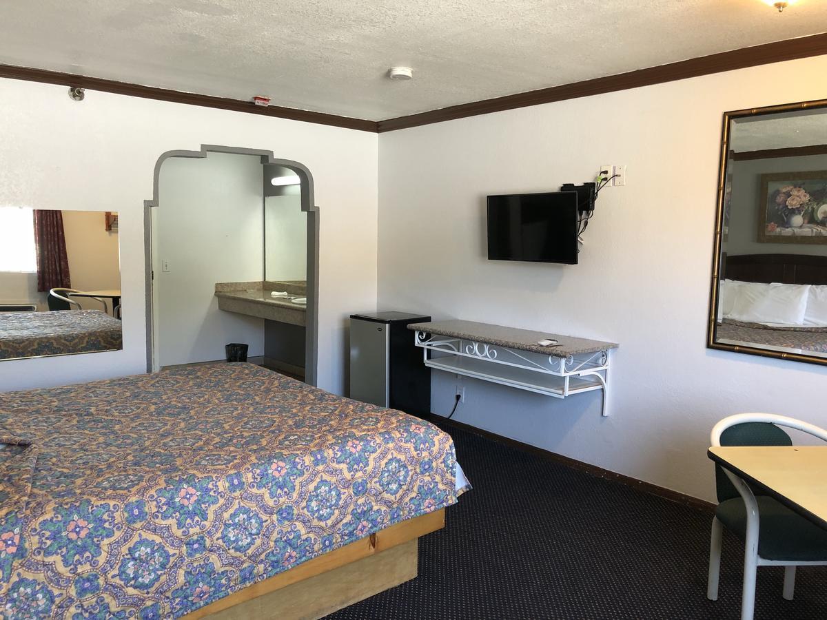 Starlight Valley Boulevard Motel Los Angeles