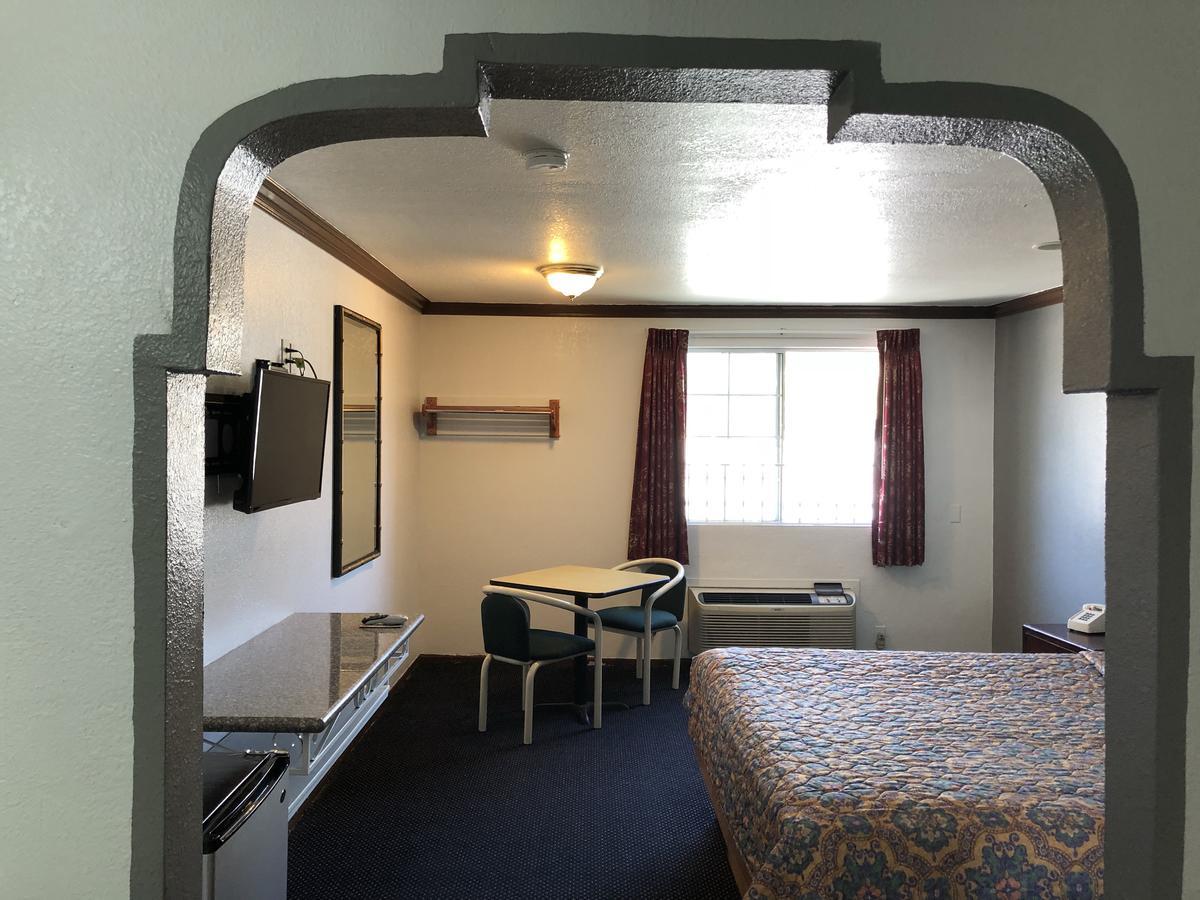 Starlight Inn, Valley Blvd - Downtown La Motel